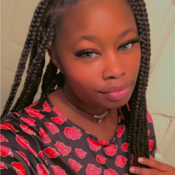 Meet your Posher, Brianna - Picture 1 of 1